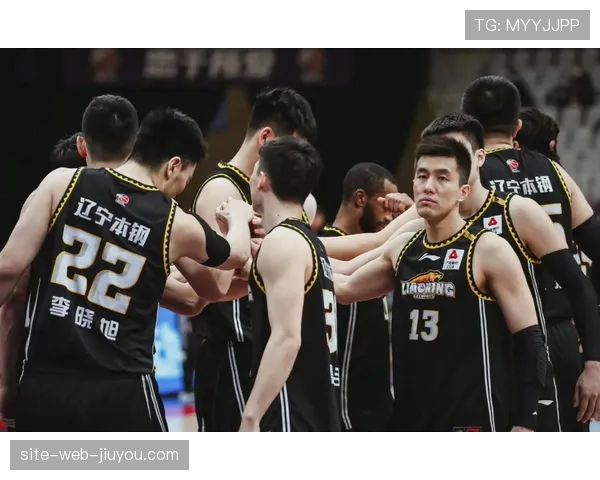 艾曼与阿菲夫入围亚足联最佳男子球员奖项提名竞争激烈