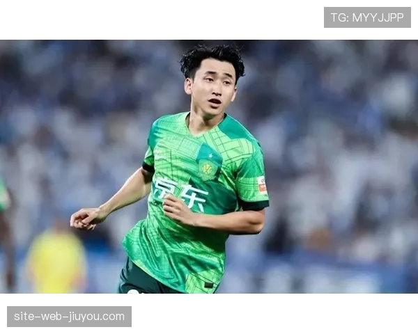 张源泪别塞蒂恩送行机场感人场面再现离别情深